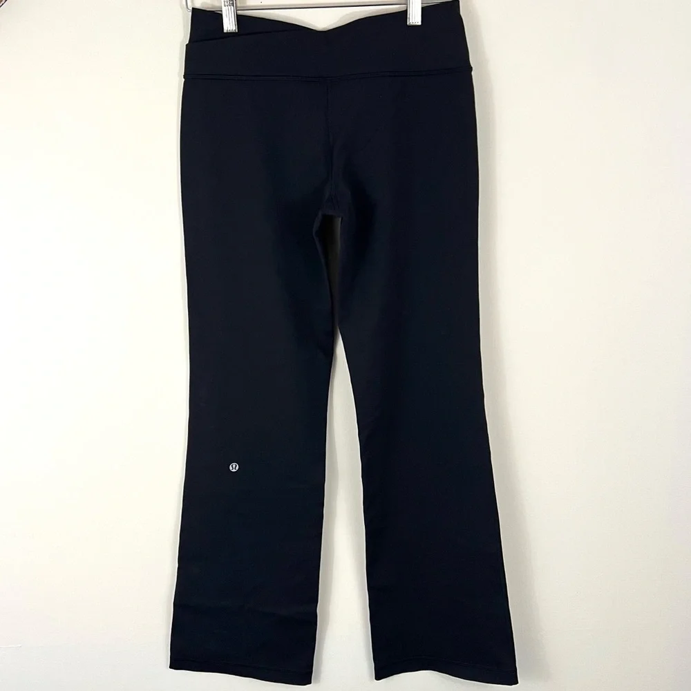 Lululemon Flare Wide Leg Leggings Pants Size 8 Reg - Picture 1 of 10